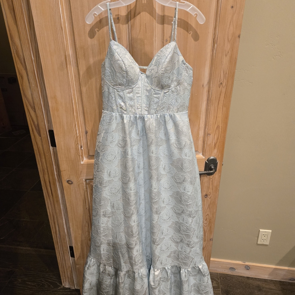 Elegant Blue Lace Formal Dress